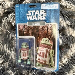 Star Wars R5-Z0MB Droid Figure - Green and Red Parks Merch Droid Depot